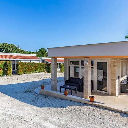 Rok 6 By Interhome Apartment Pula